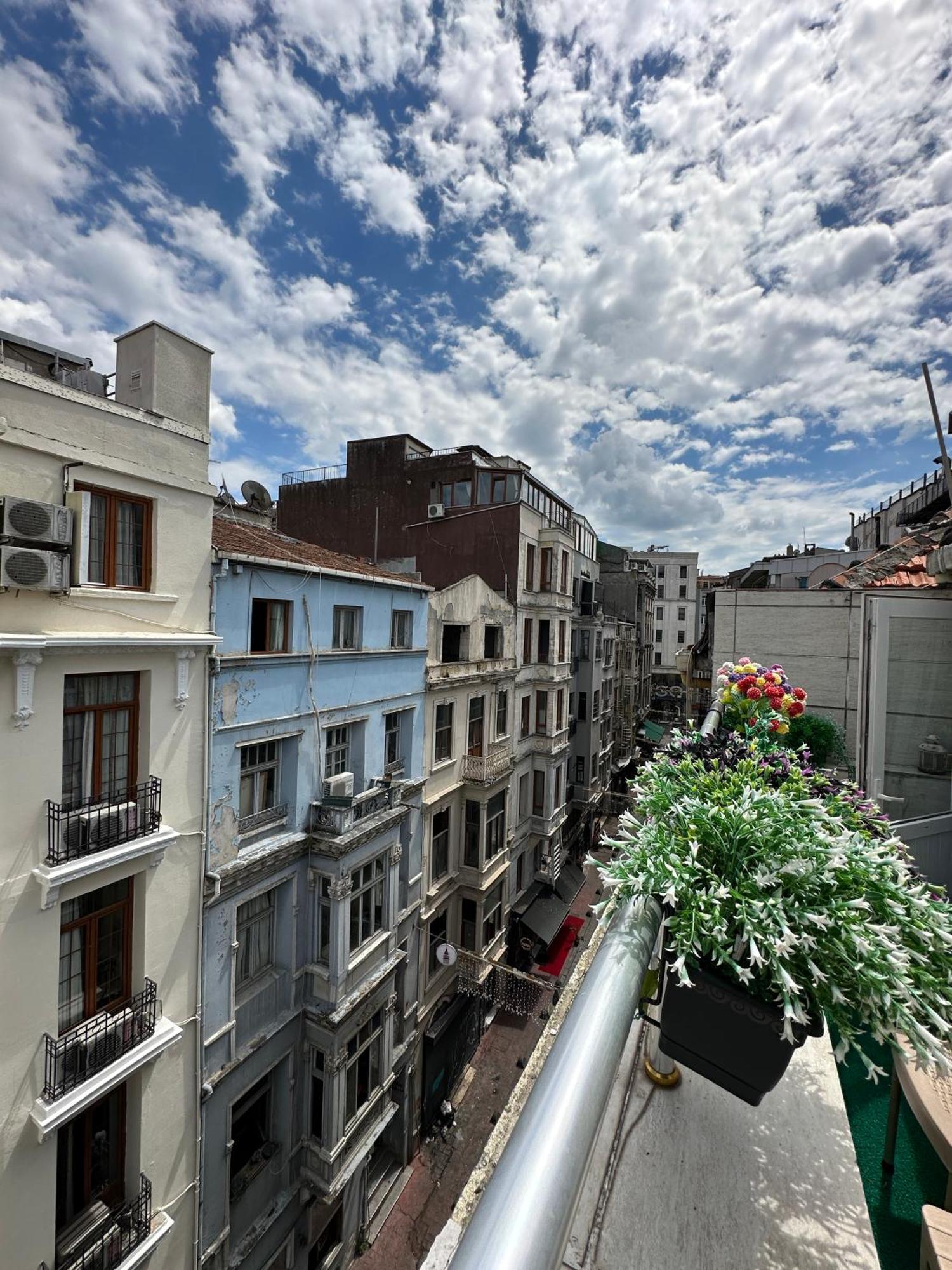 Taksim Istiklal Suites Istanbul Eksteriør bilde