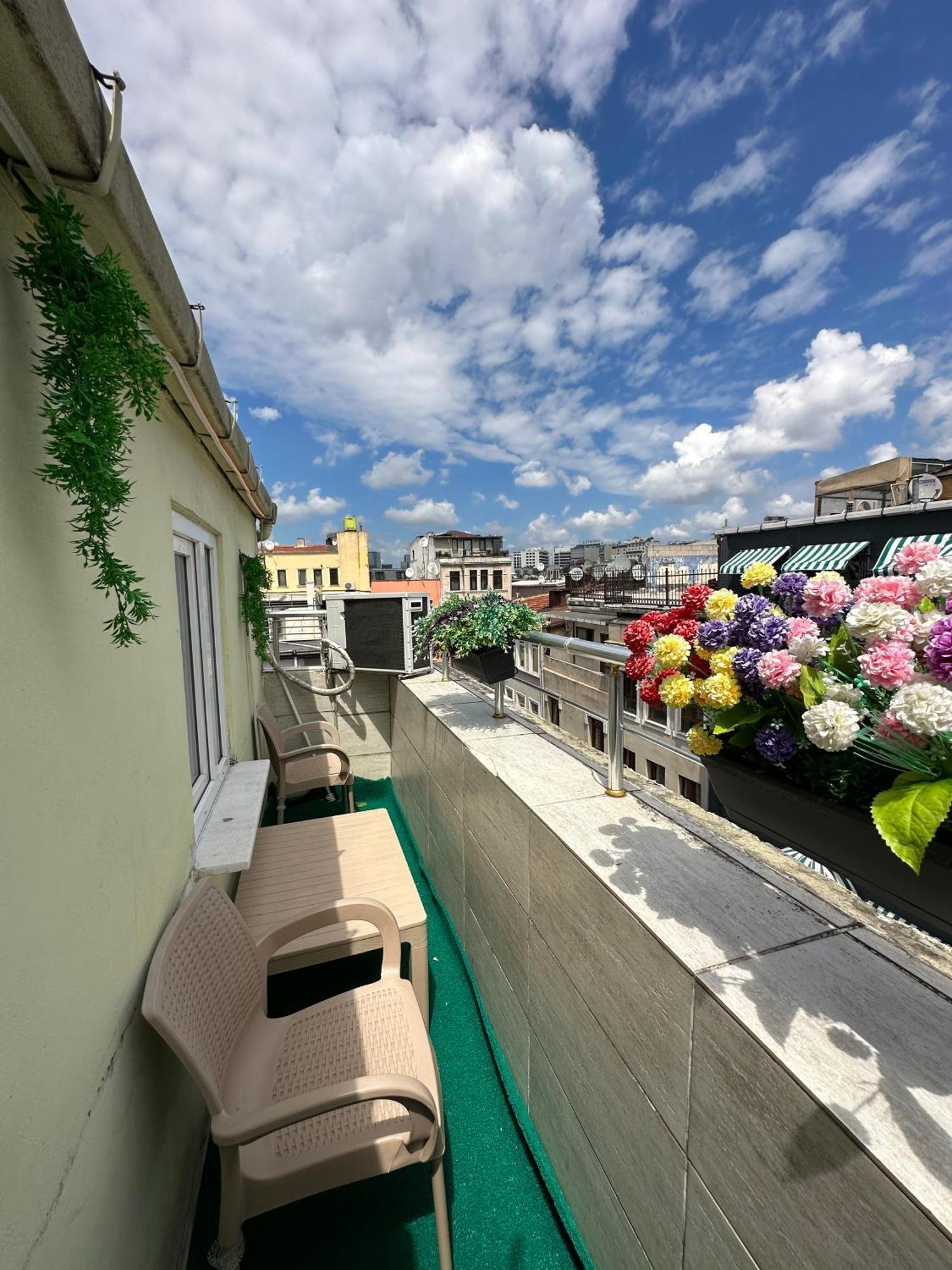 Taksim Istiklal Suites Istanbul Eksteriør bilde